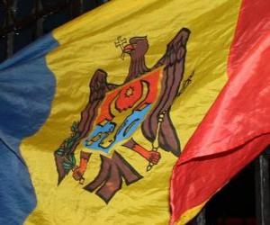 Puzzle Σημαία της Μολδαβίας